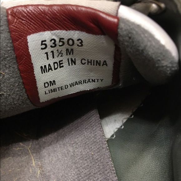 FJ DryJoy’s Tour Spikeless Golf Shoes - Picture 3 of 7